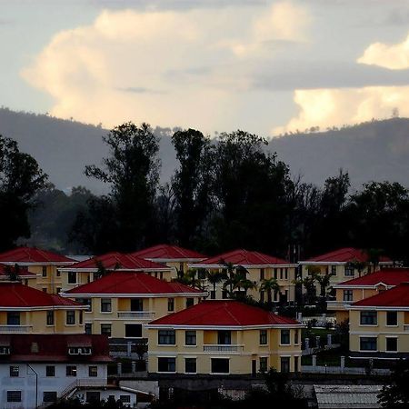 Madagascar Golden Peacock Hotel Antananarivo Dış mekan fotoğraf